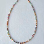 Χειροποίητο κολιέ με πολύχρωμές χάντρες